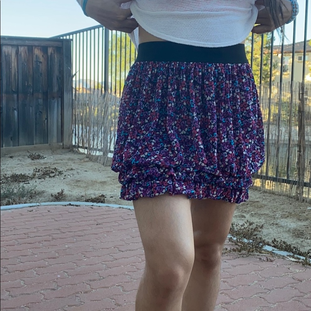 High Rise Floral skirt Size XS